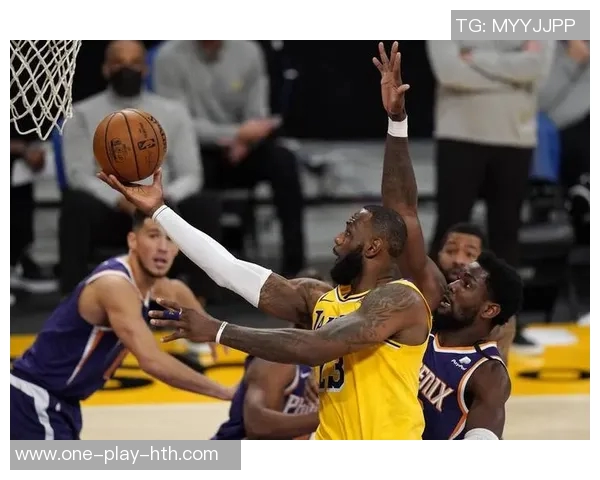 NBA直播盛宴太阳对决湖人精彩瞬间全记录